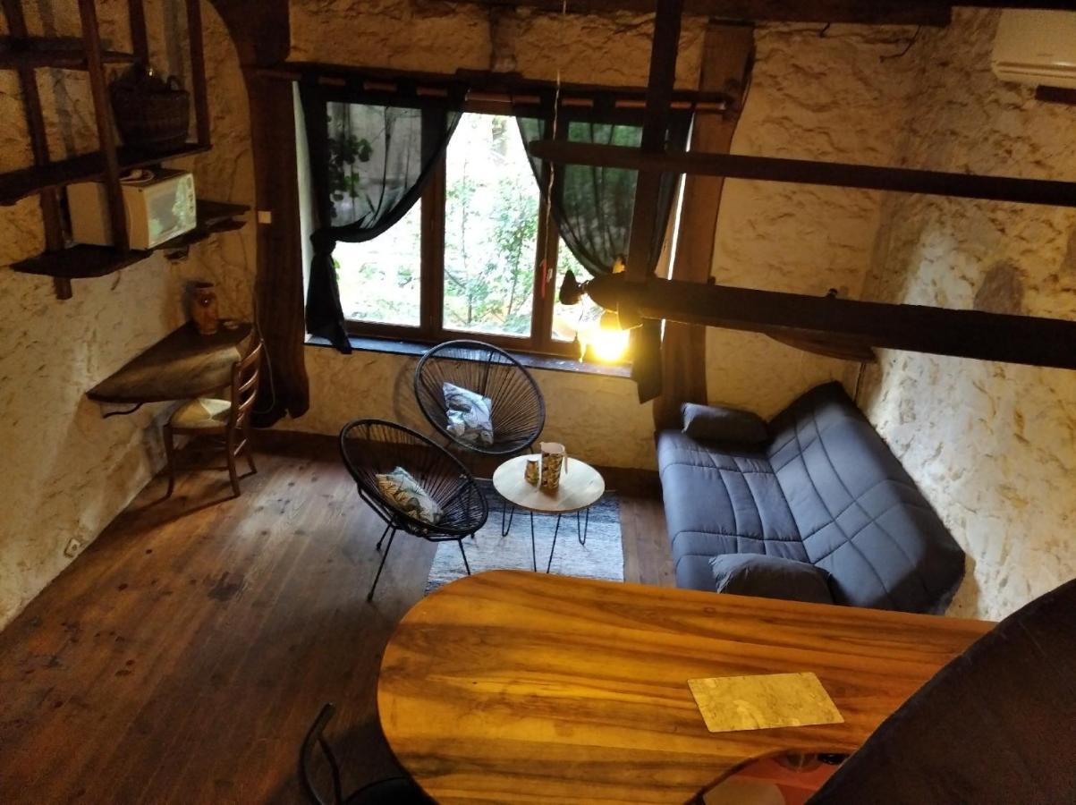 Grange Renovee En Pleine Nature Valady Kültér fotó